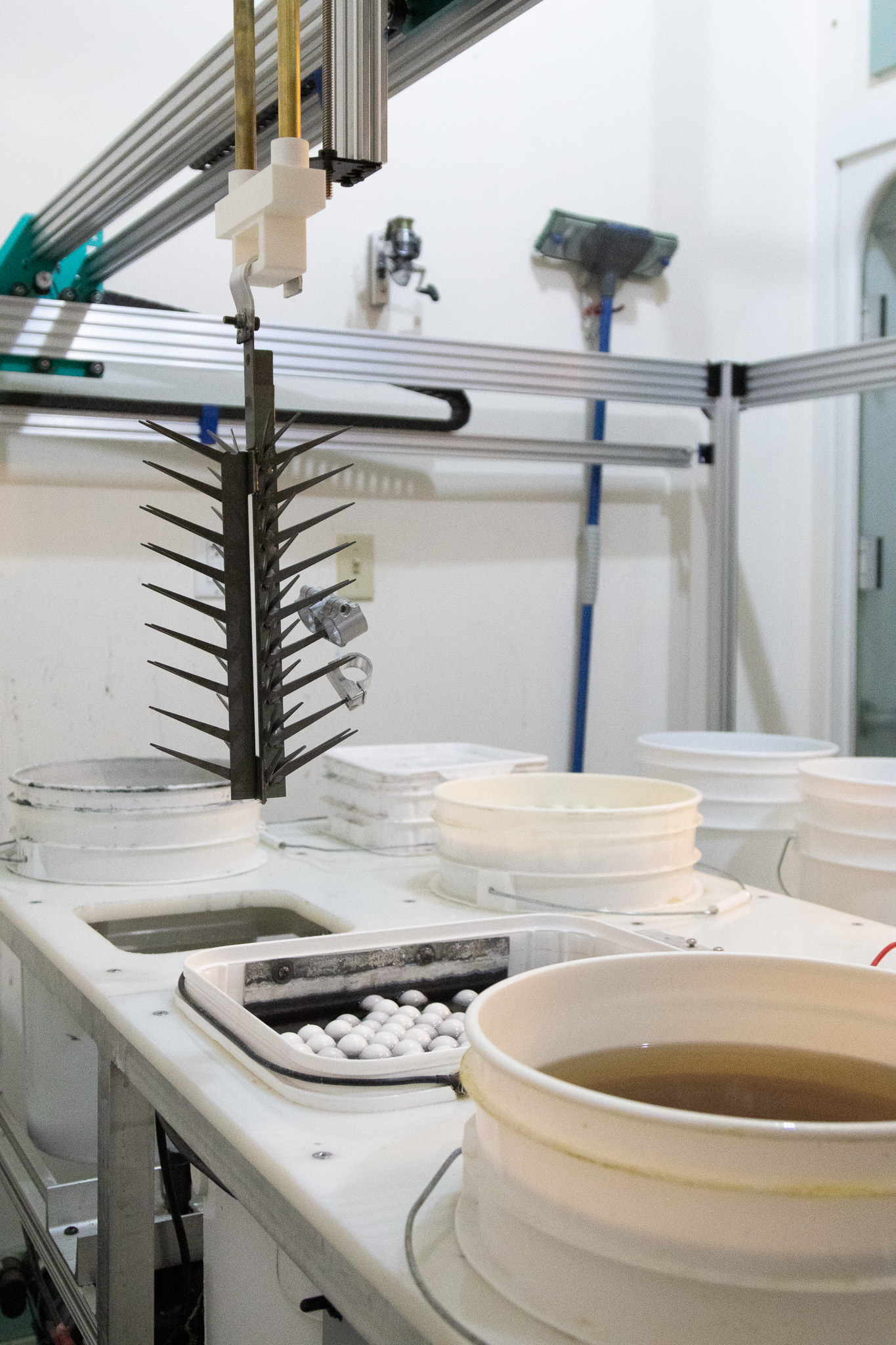 Rack moving to anodizing stage